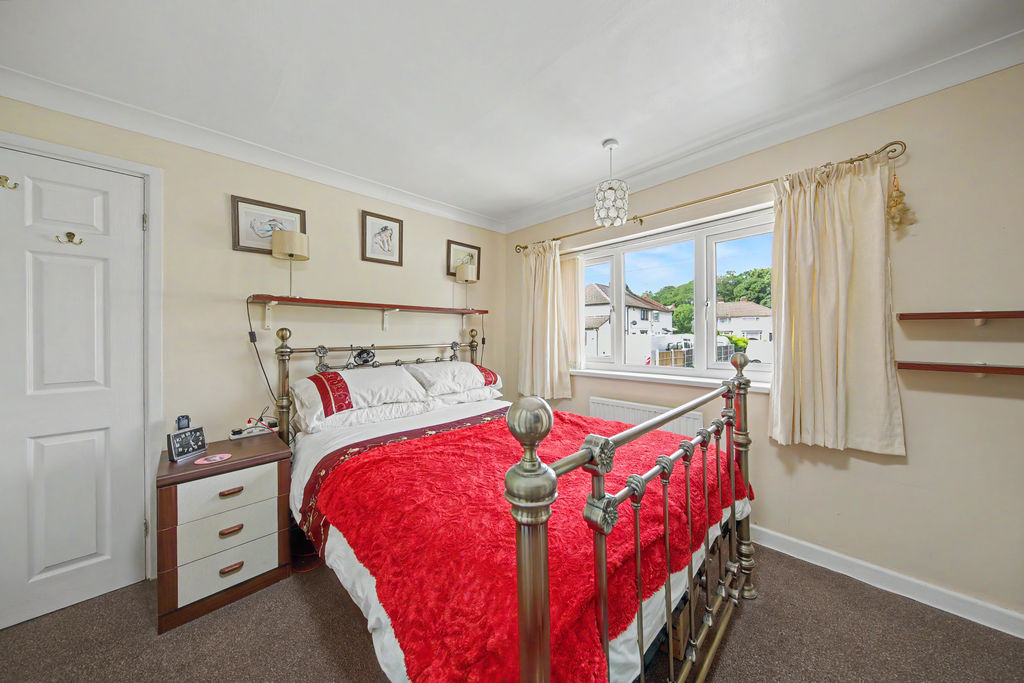Compass Crescent Old Whittington